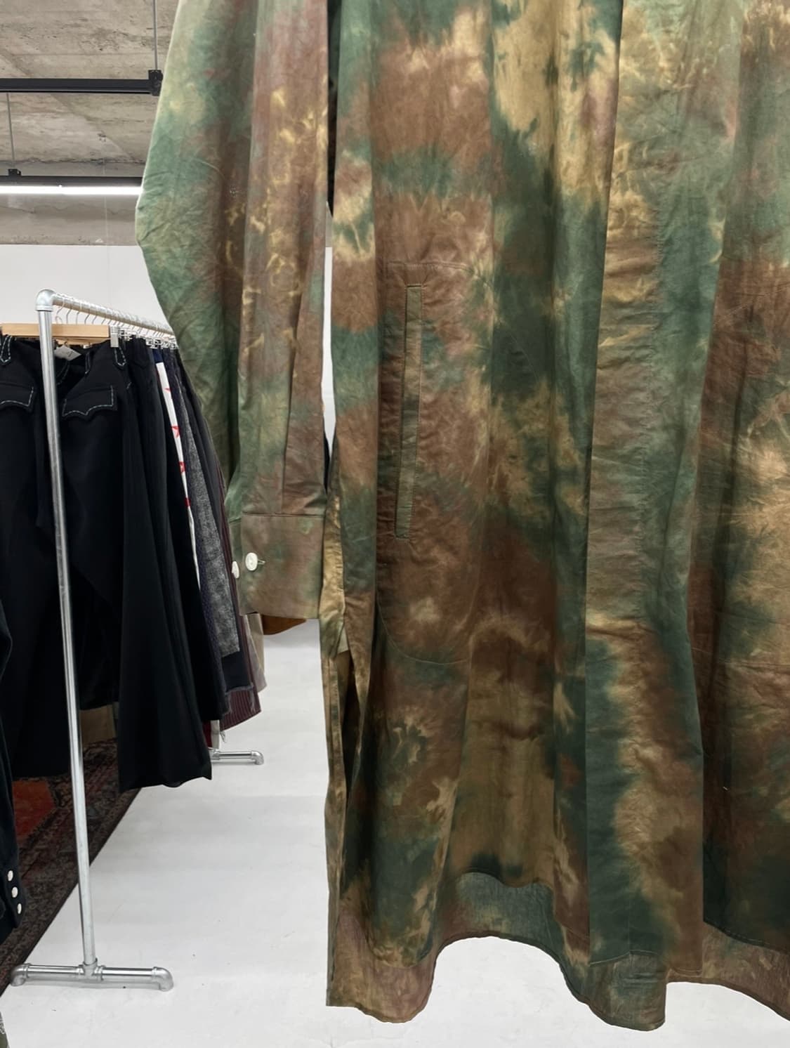 니들스 타이다이 롱셔츠 상품이미지4