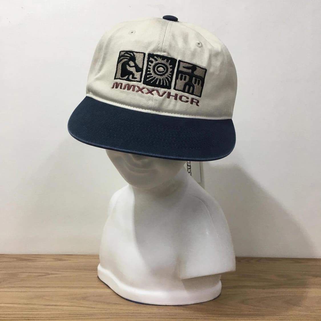 마스컴퍼니x해칭룸 코코펠리 볼캡 (크림/네이비) 상품이미지3