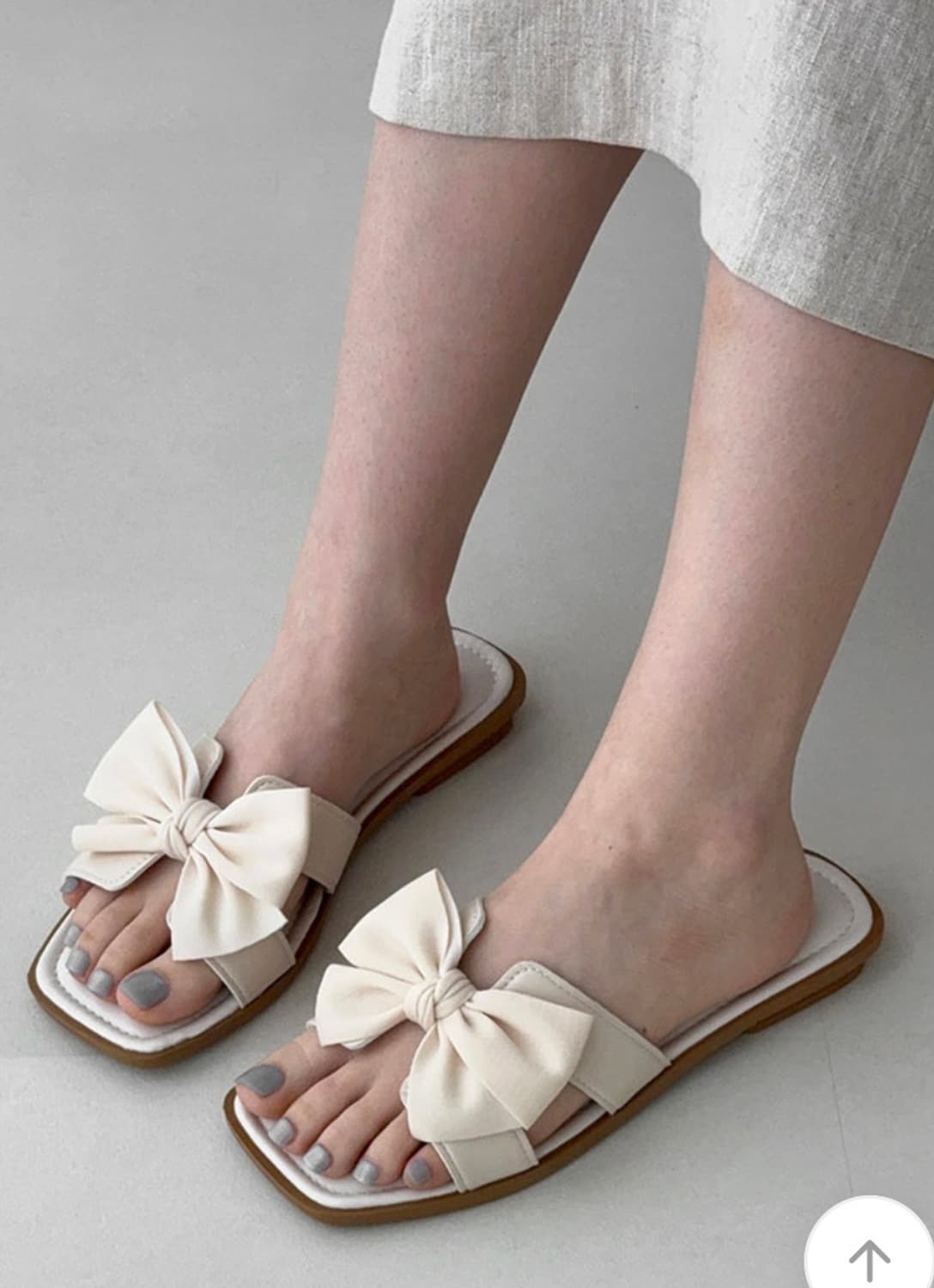 (새상품) 리본스트랩 쪼리 뮬 플랫 슬리퍼(1.5cm) 240 상품이미지1