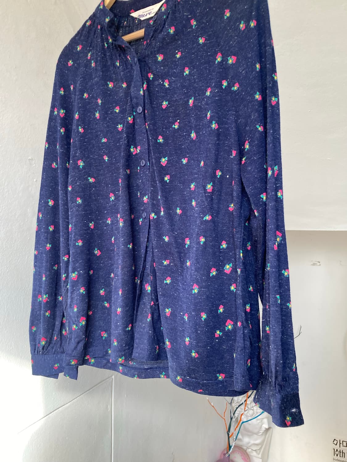 패턴 모크넥 퍼프 블라우스 상품이미지3