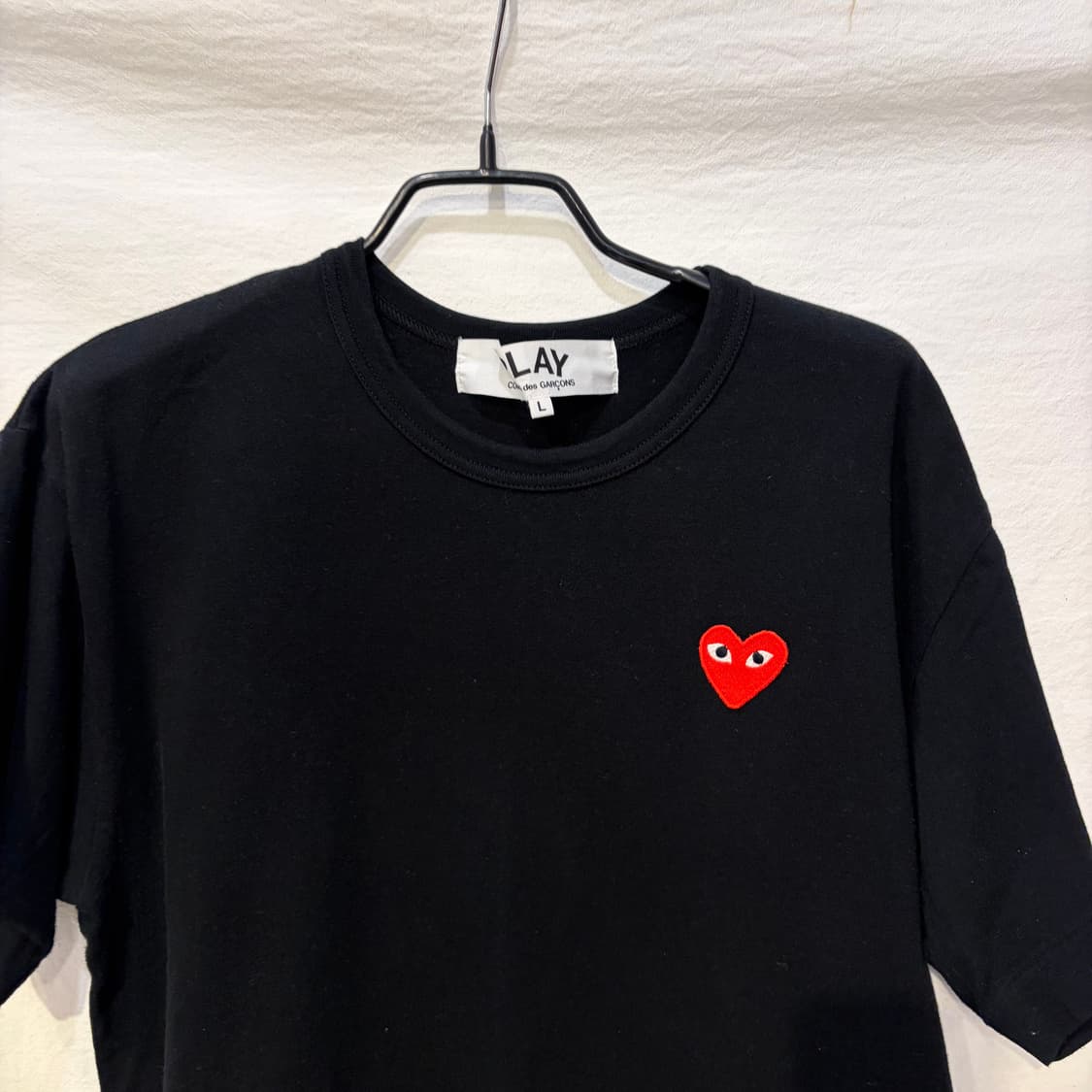 꼼데가르송 검정 레드와펜 반팔 티셔츠 상품이미지2