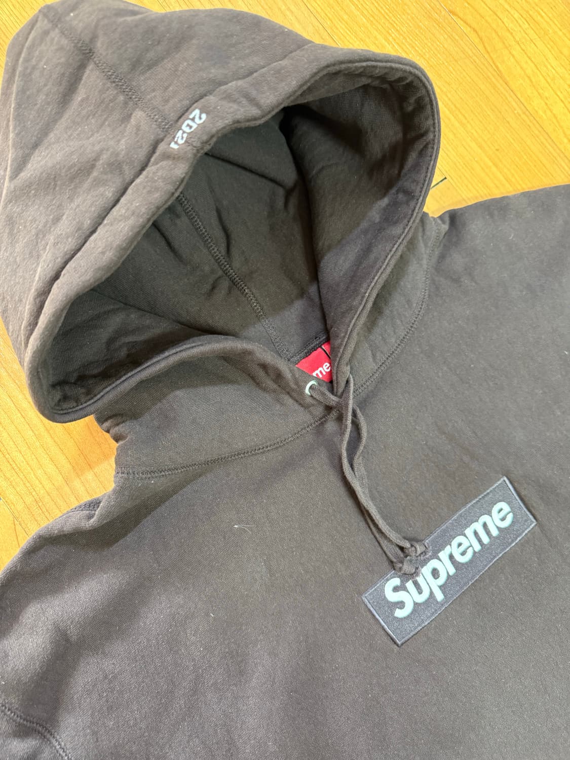 슈프림 21FW 박스로고 후드 스웨이트셔츠 상품이미지4