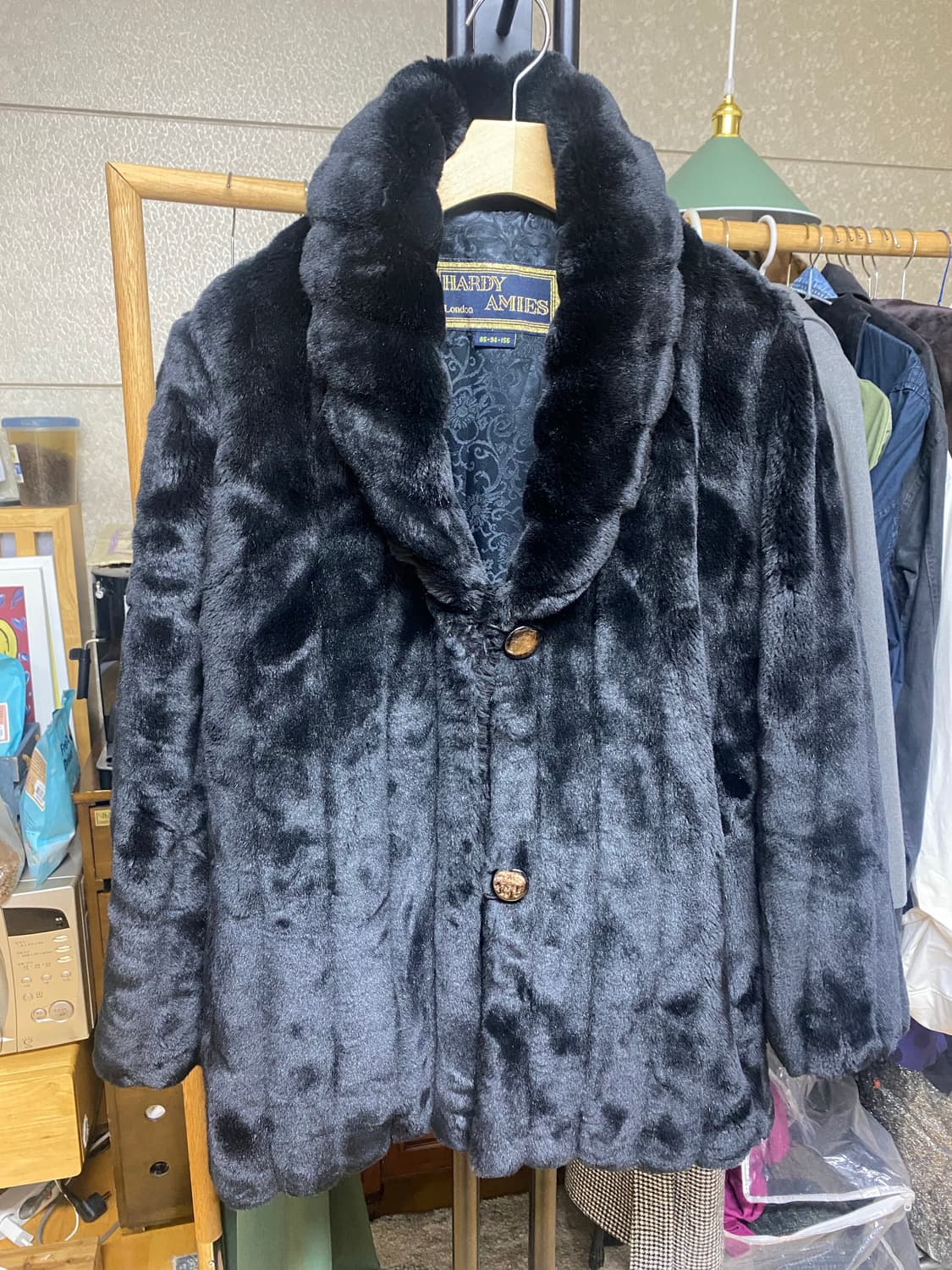 HARDY AMIES 블랙 퍼 코트 상품이미지1