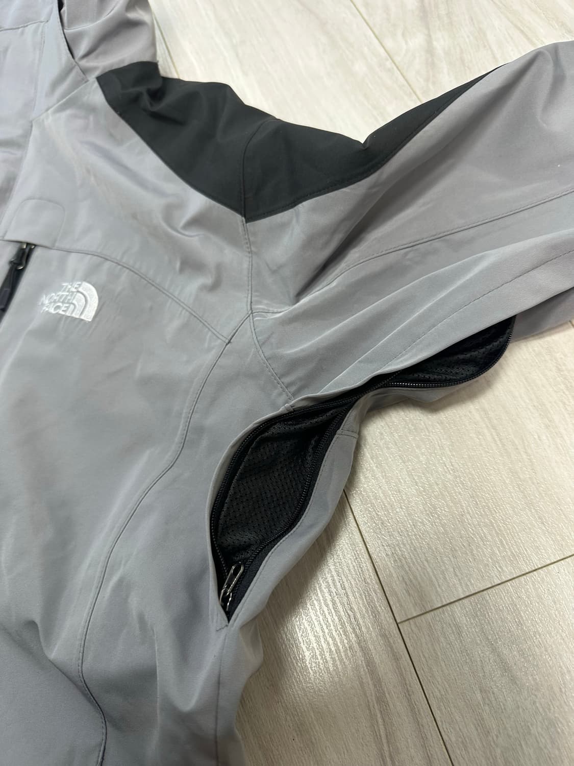 노스페이스 고어택스 바람막이 상품이미지10