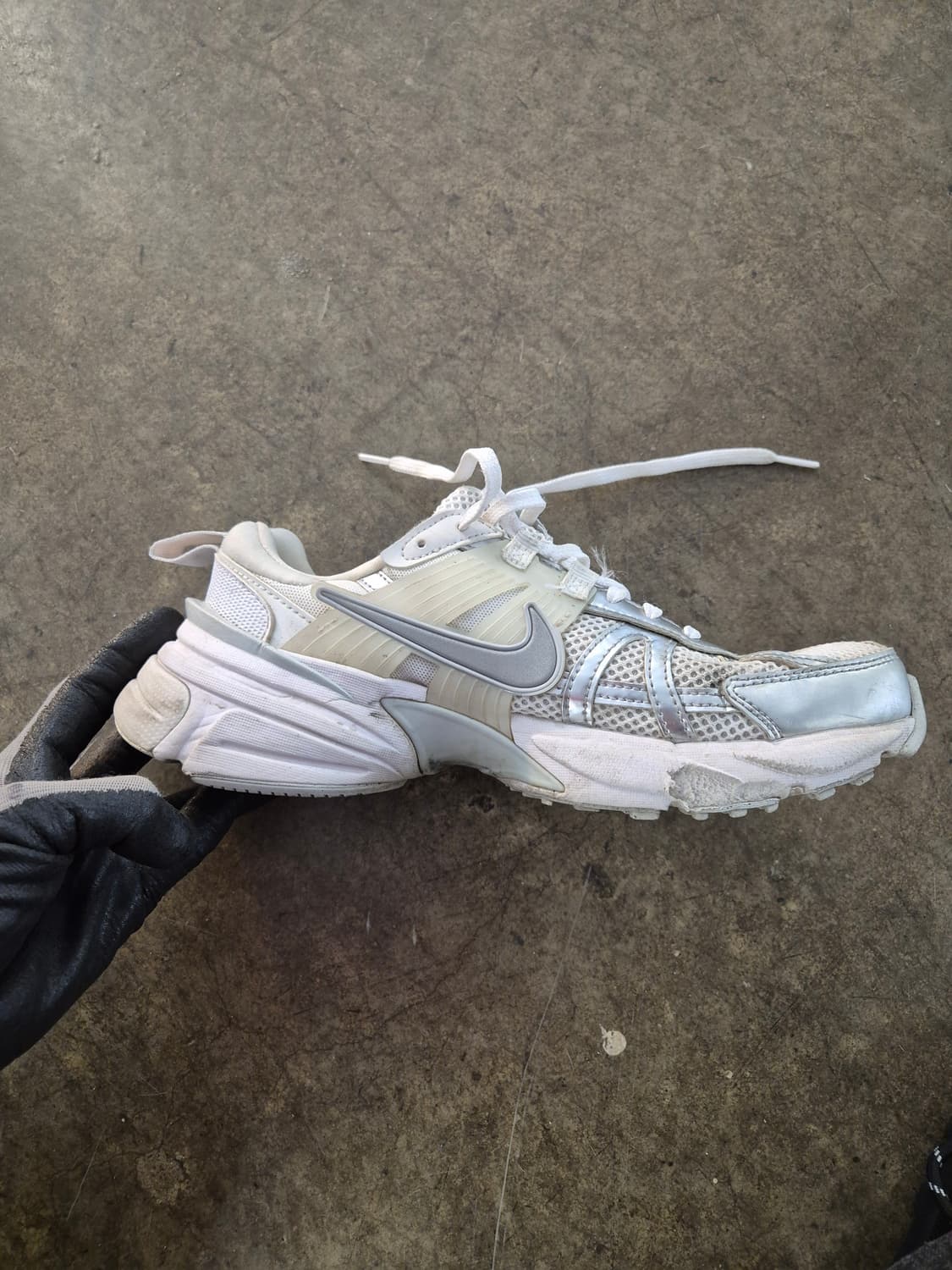 나이키 테크 헤라 화이트 실버 250 상품이미지5