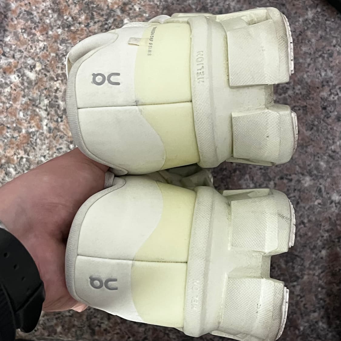 온 러닝 파프 클라우드 몬스터2 시들링 화이트 상품이미지3