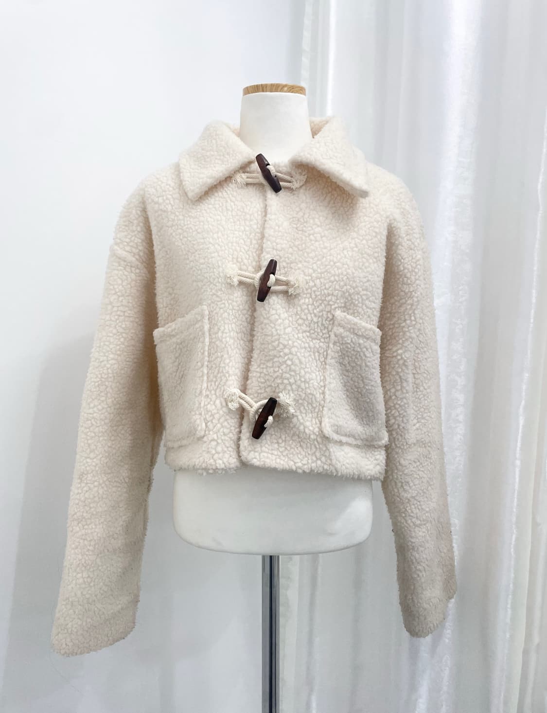 뽀글이 숏 떡볶이코트 상품이미지1