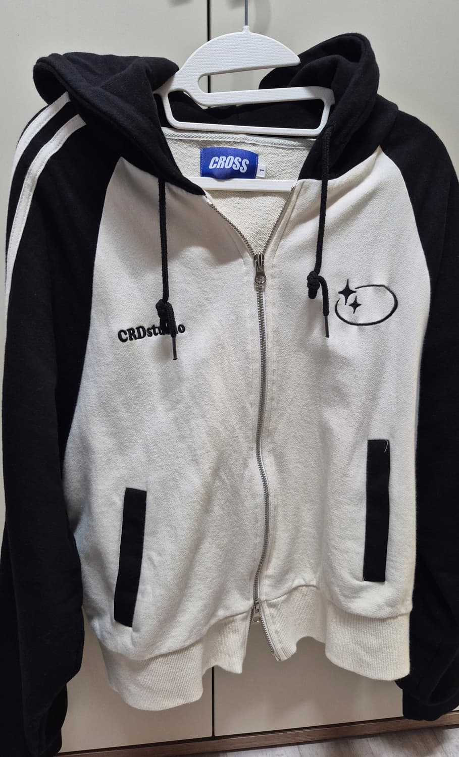 크로스드레슬리 후드집업 상품이미지1
