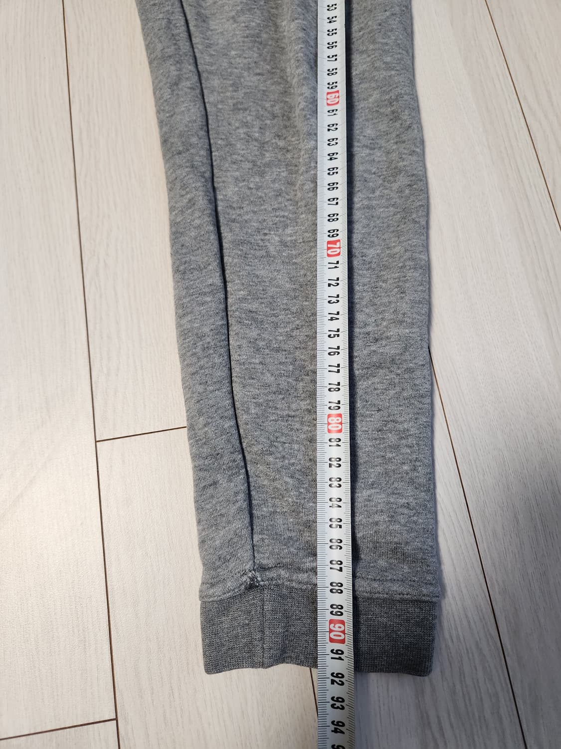 나이키 우먼스 랠리 스웨트 트레이닝 팬츠 사이즈xs

여러 중고사이트에도 상품이미지4