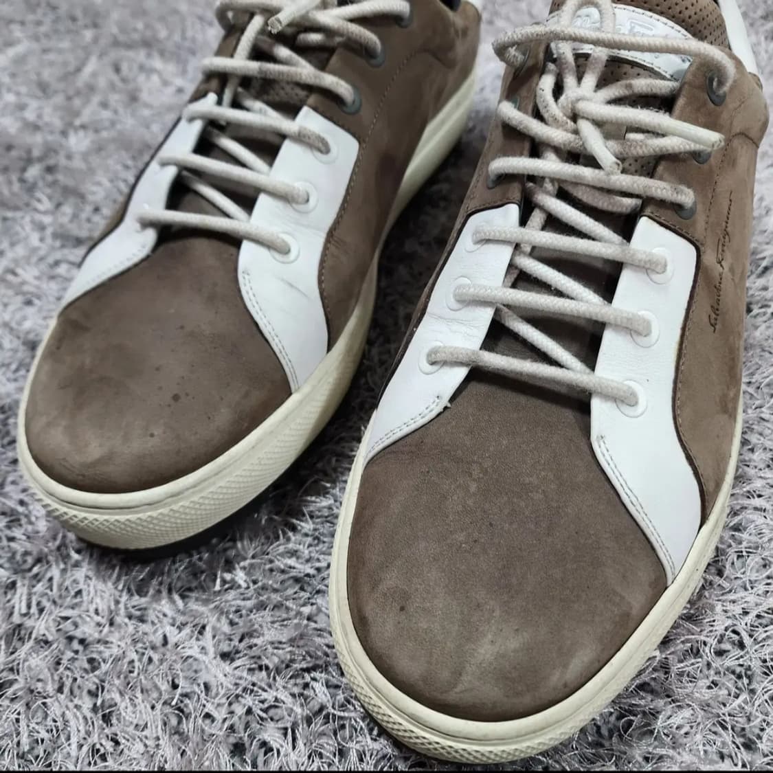 페라가모 스니커즈 9.5 상품이미지3