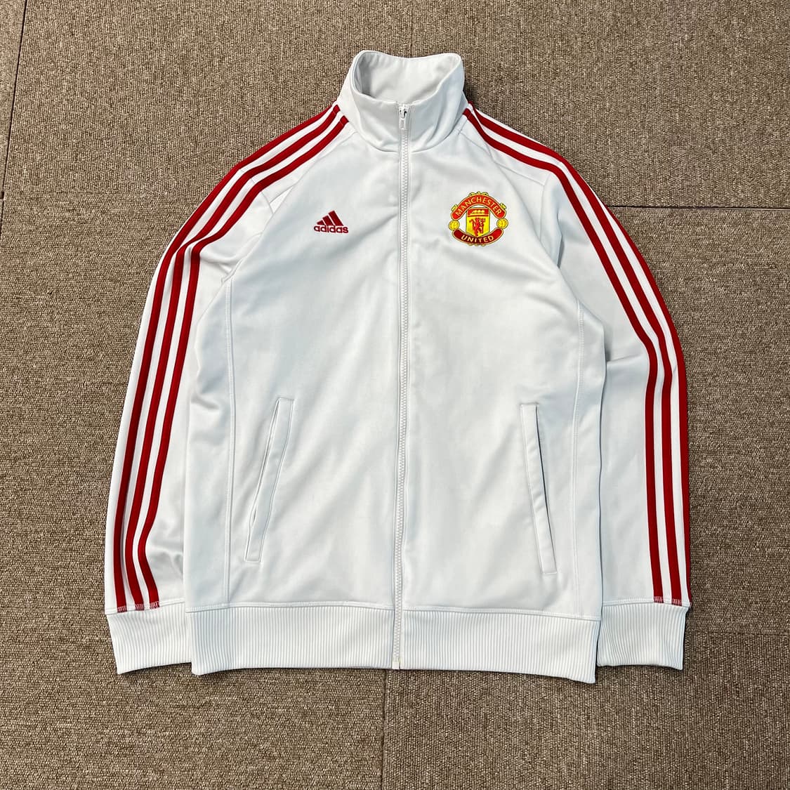  아디다스 맨유 트랙탑 상품이미지2