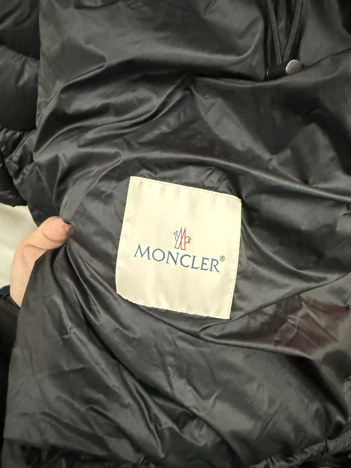 몽클레어 duvoc 퀼팅 구스다운 후드 롱자켓 4사이즈 블랙 상품이미지4