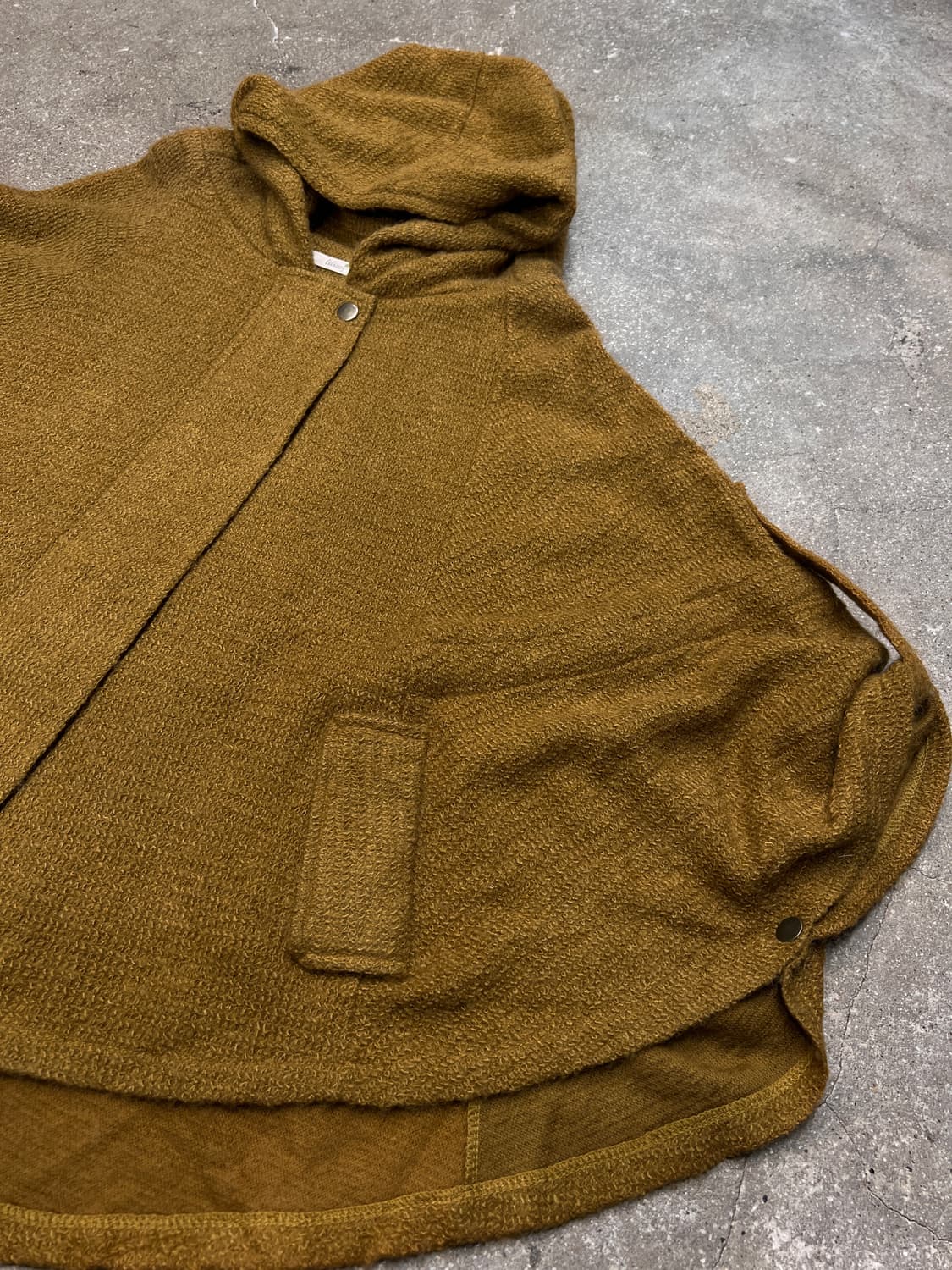 아크릴 울 후드 망토 집업 상품이미지2