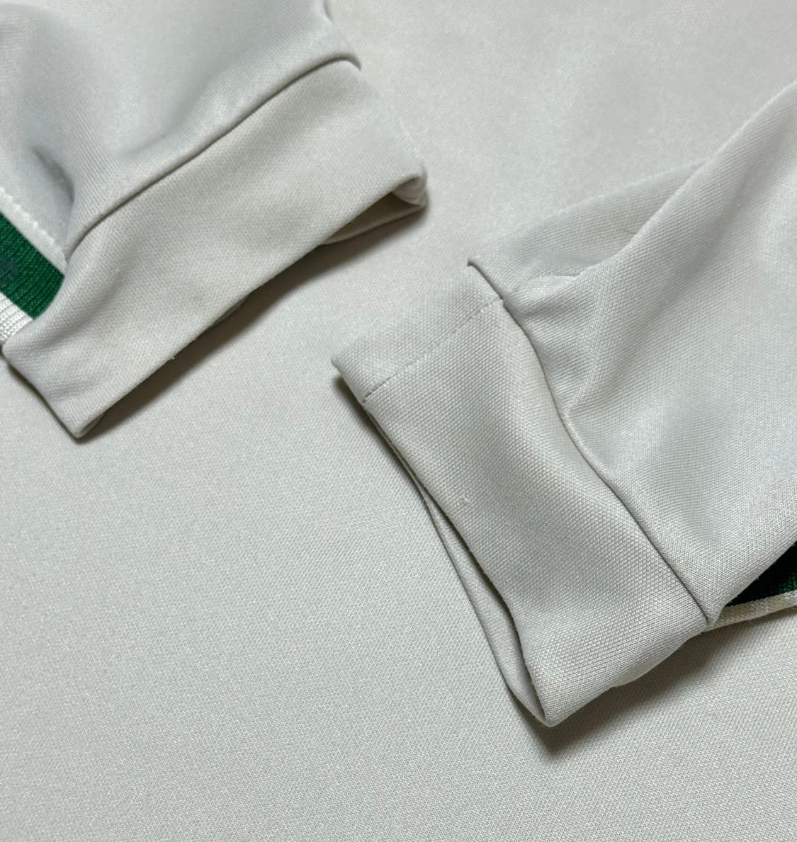 아디다스 일본 베이지 그린 긴팔 상품이미지10