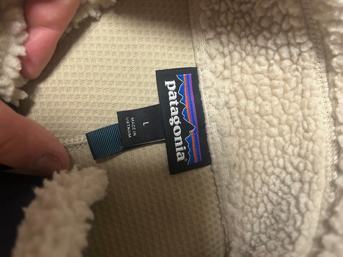 파타고니아 베스트 L 사이즈 팝니다. 상품이미지2