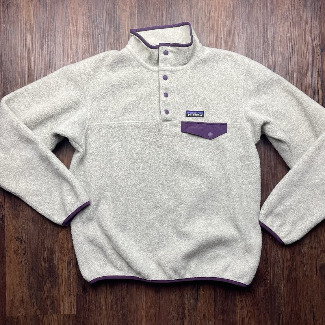 20FW 파타고니아 신칠라 스냅-티 플리스 라이트 그레이/퍼플 상품이미지1