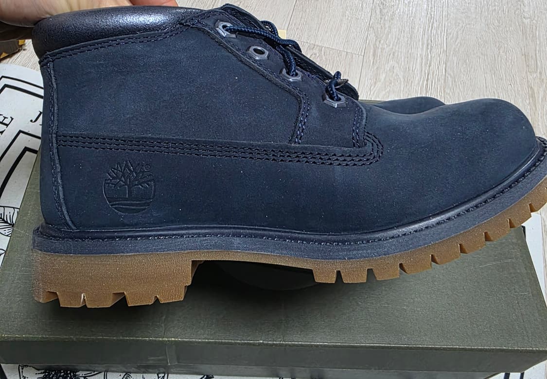 팀버랜드 여성 처카부츠 네이비(220~225) 상품이미지8