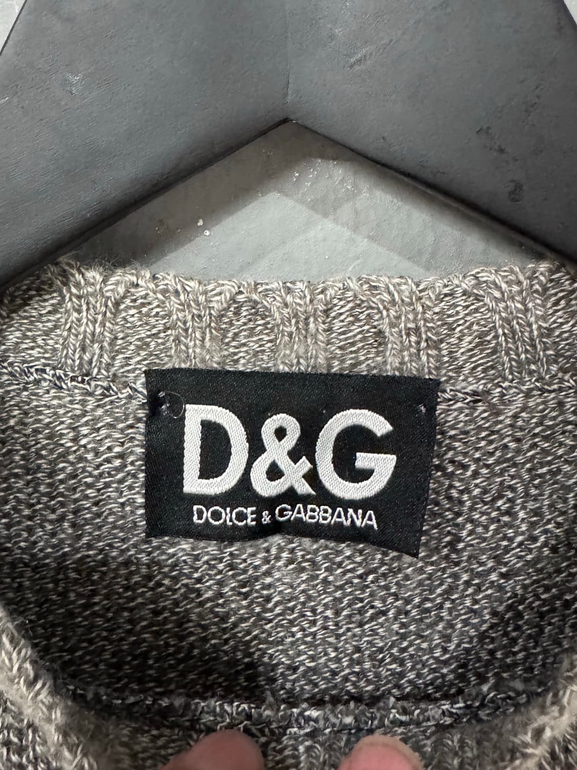 돌체앤가바나 스펠아웃 그레이 니트  상품이미지4