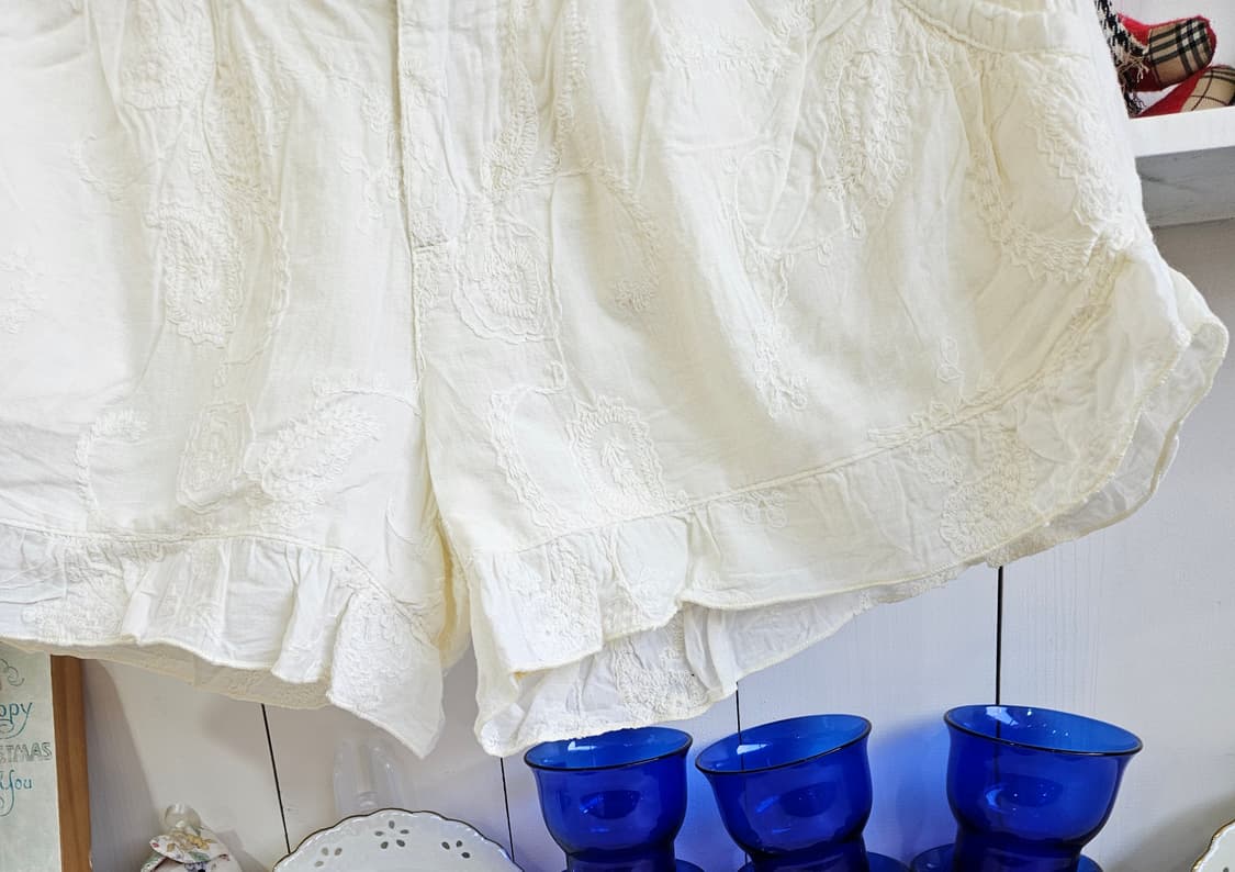 자수 프릴 숏팬츠 상품이미지4