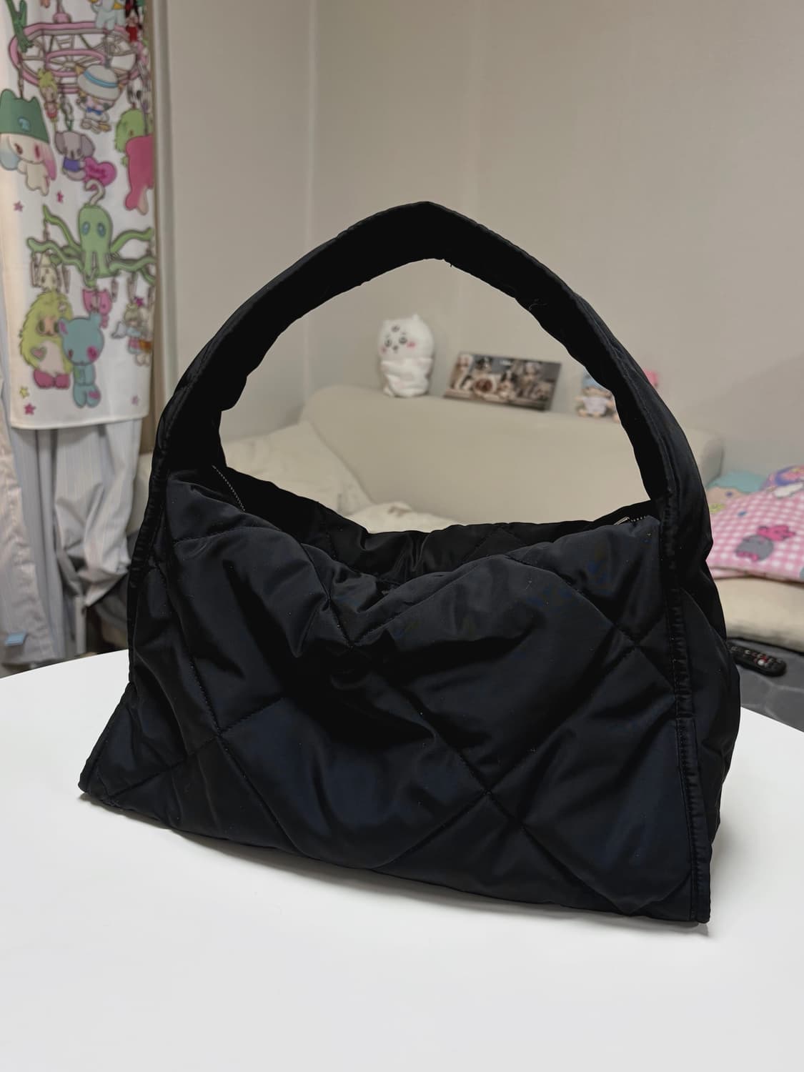 COS 다이아몬드 퀼티드 숄더백 식빵백 상품이미지2