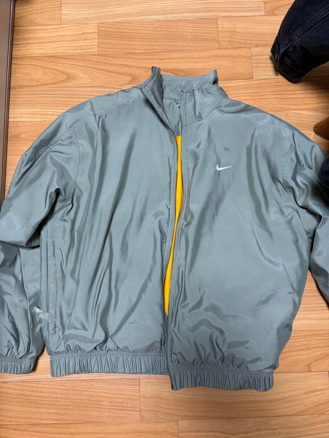 NRG 솔로 스우시 사틴 봄버 자켓 상품이미지1