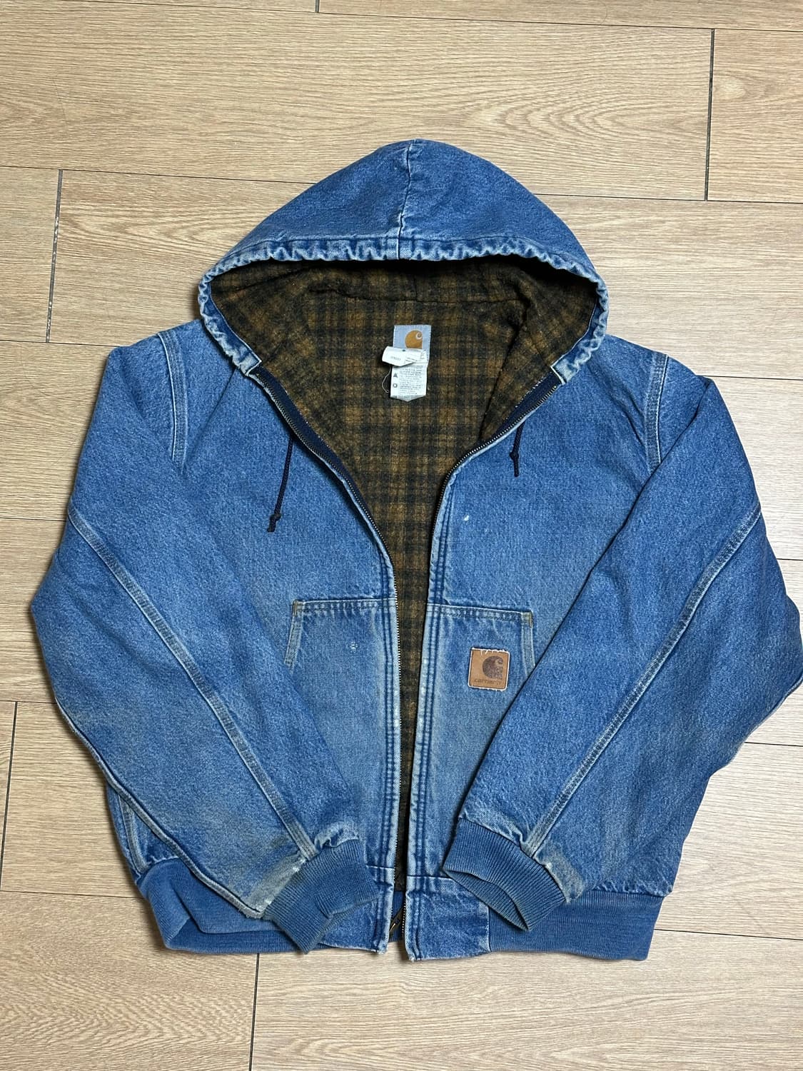 칼하트 J08 DST L/R 데님 액티브 자켓 J130 상품이미지1