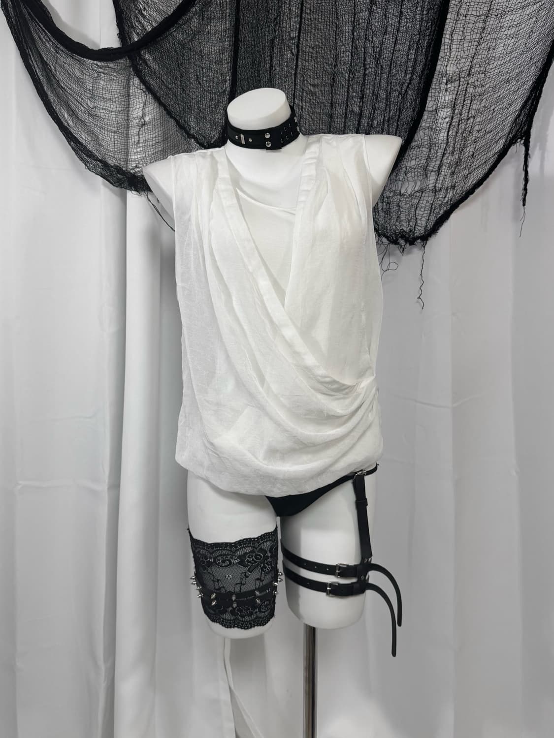 white detail blouse 상품이미지1