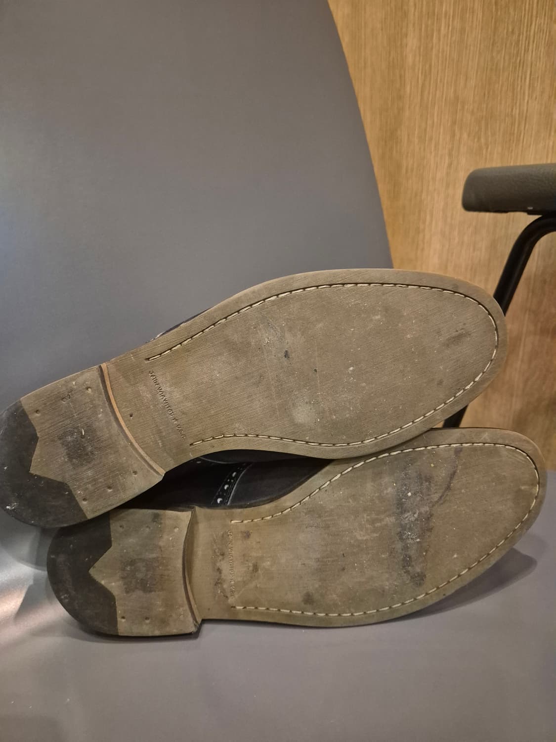 존바바토스 옥스포드 스웨이드 슈즈 265 판매합니다 상품이미지5