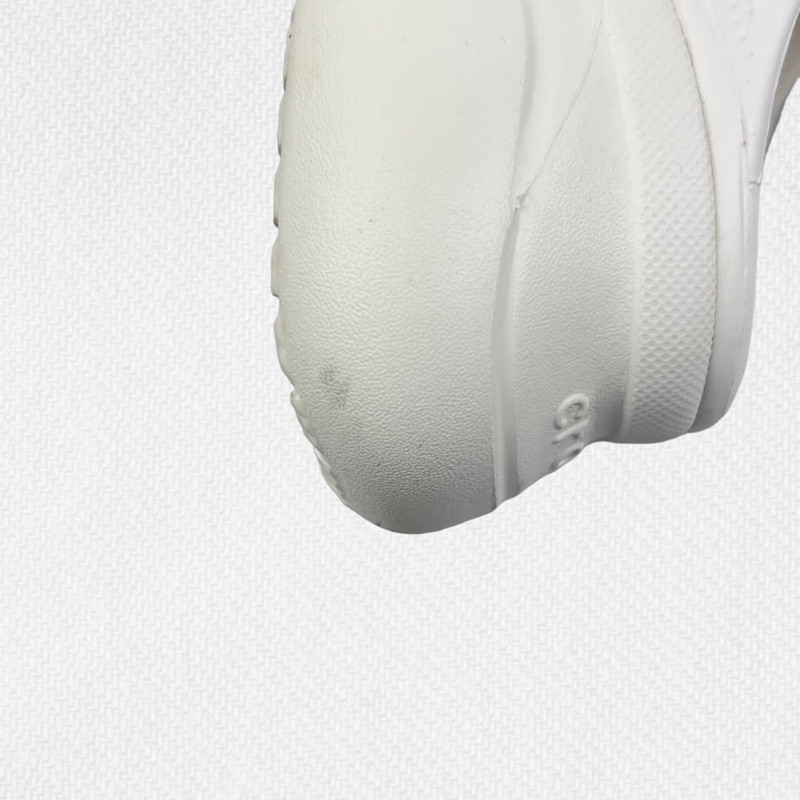 230 W 크록스 클래식 베이 클로그 화이트 상품이미지2