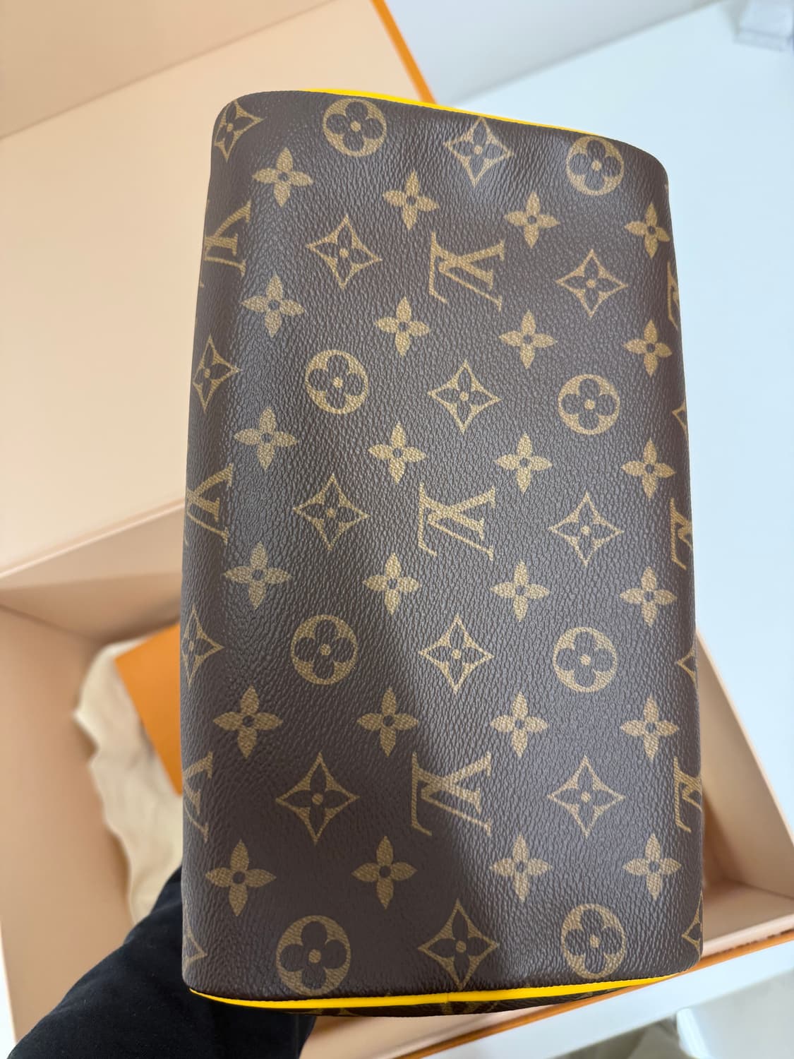 [ OS ] 루이비통 모노그램 돕키트 클러치 상품이미지8