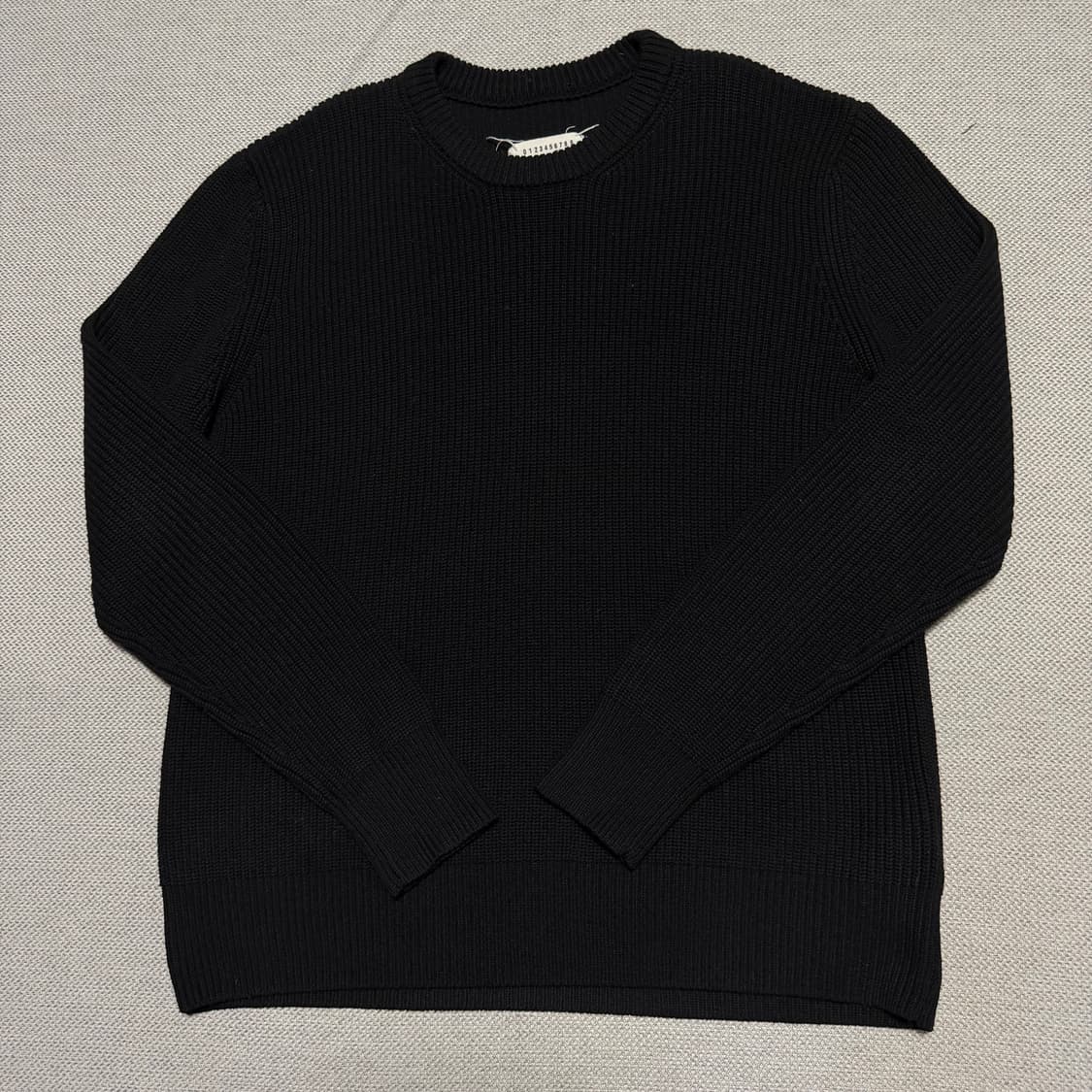 메종 마르지엘라 블랙 크루넥 니트 스웨터 상품이미지1