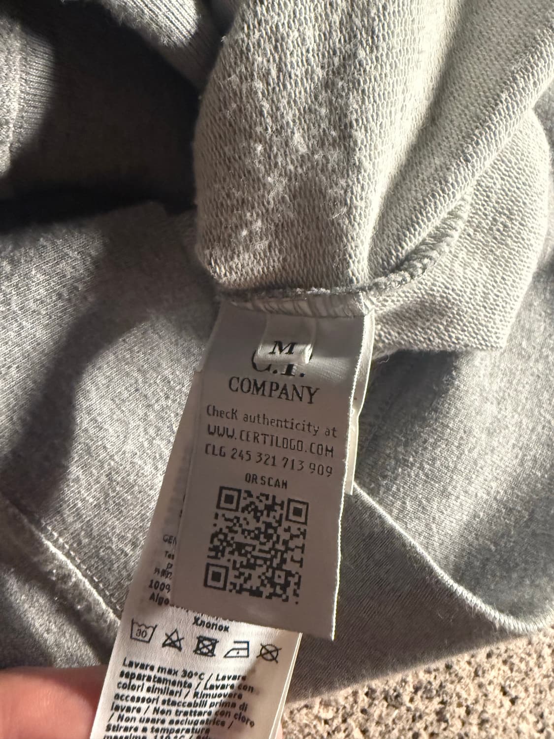 Cp컴퍼니 맨투맨 상품이미지4