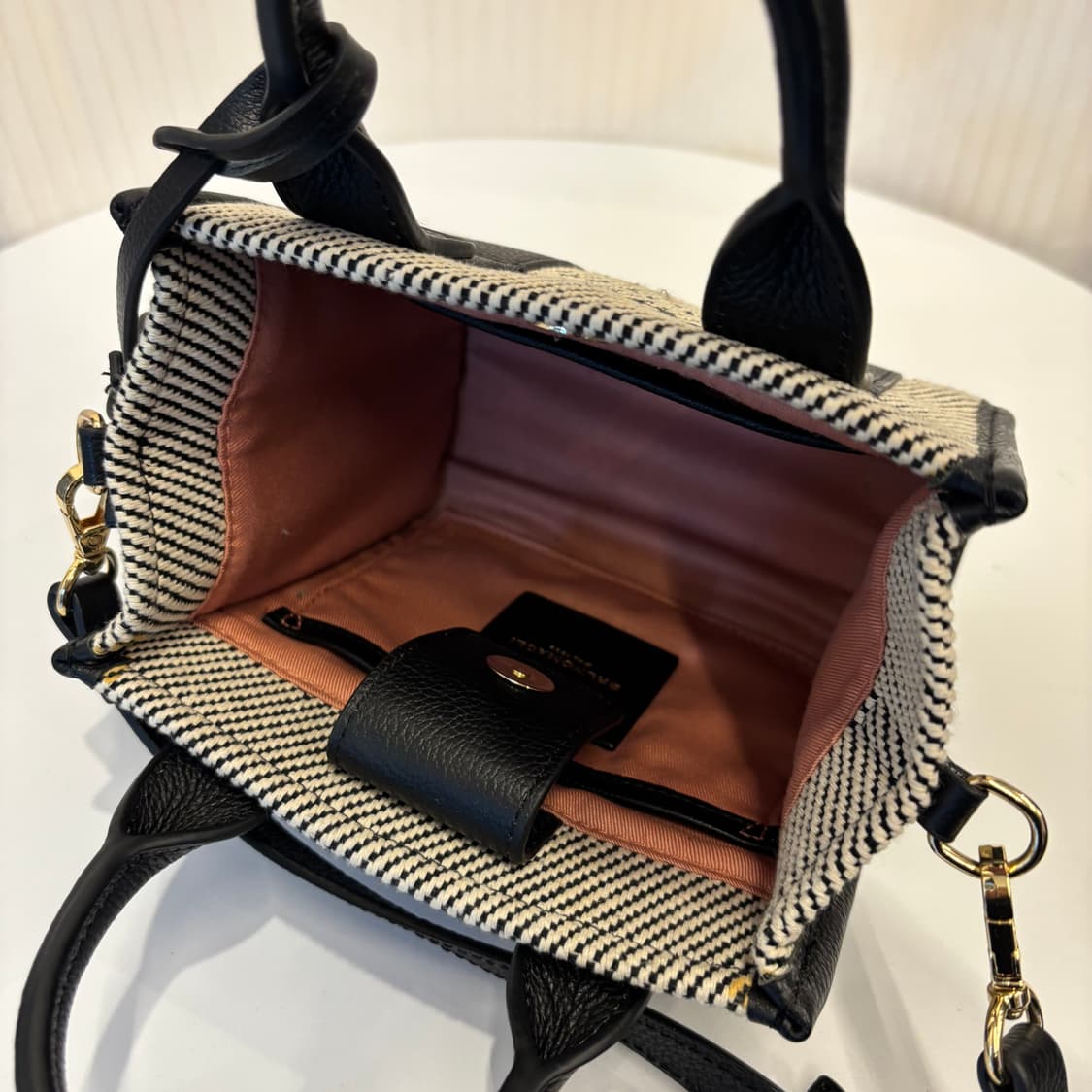 정품 브루노말리 캔버스 크로스백     상품이미지10