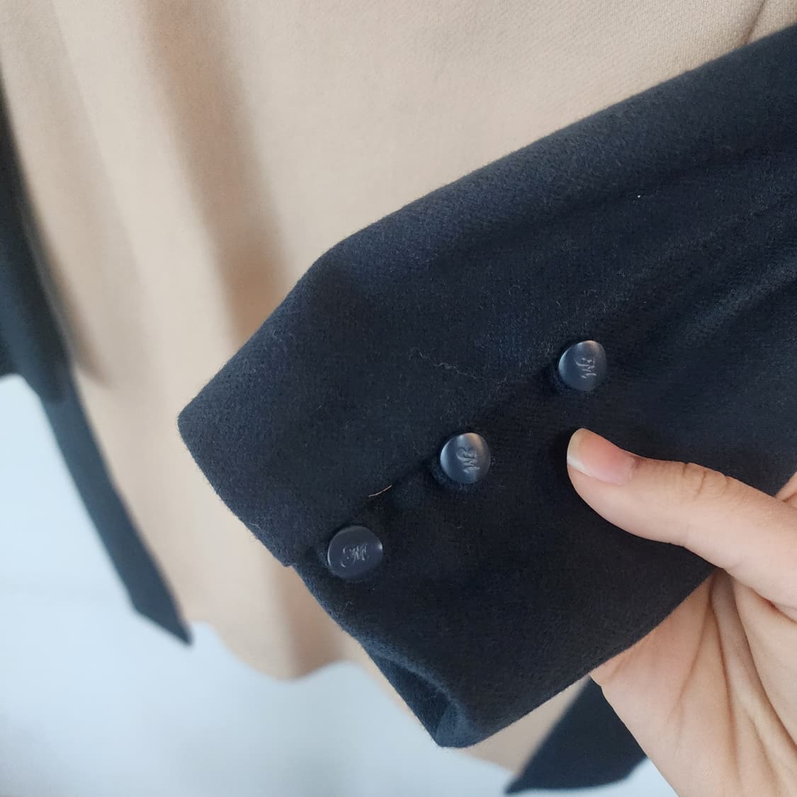 미니멈 블랙/베이지 배색 원피스 상품이미지5