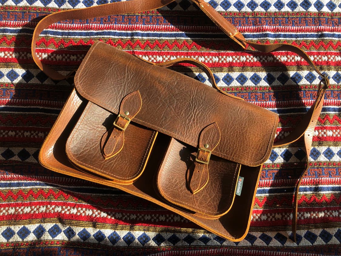 자첼 레더 사첼백 브라운 브리프케이스 상품이미지1