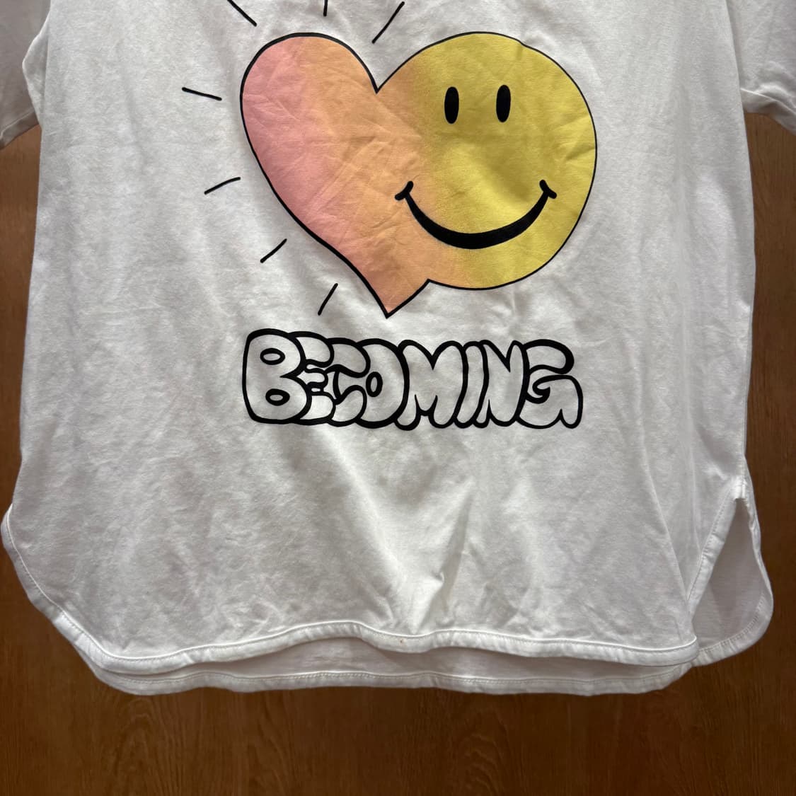 모스키노 반팔 티셔츠 하트 스마일 그래픽 디테일 레귤러핏 화이트 상품이미지5