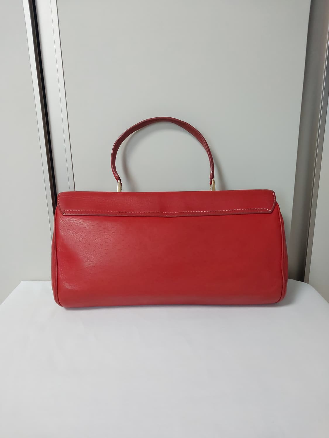 페라가모 00's 탑핸들 빈티지백 (착샷O) 상품이미지5