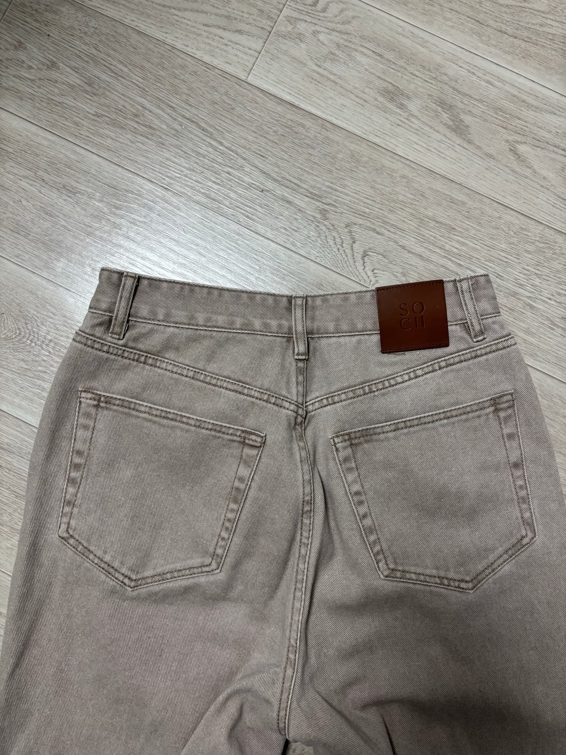  소치이 롤업 데님팬츠 베이지 상품이미지5