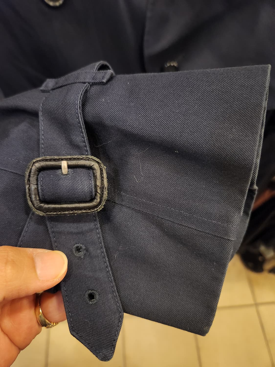 버버리 런던 네이비 트렌치코트 상품이미지4