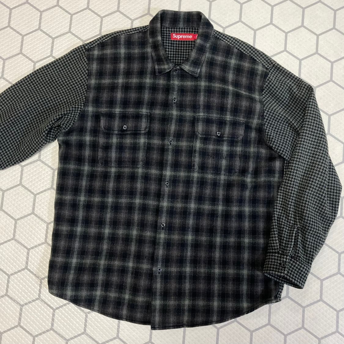 (L) 슈프림 23FW 하운드투스 플레이드 플란넬 셔츠 블랙 상품이미지1