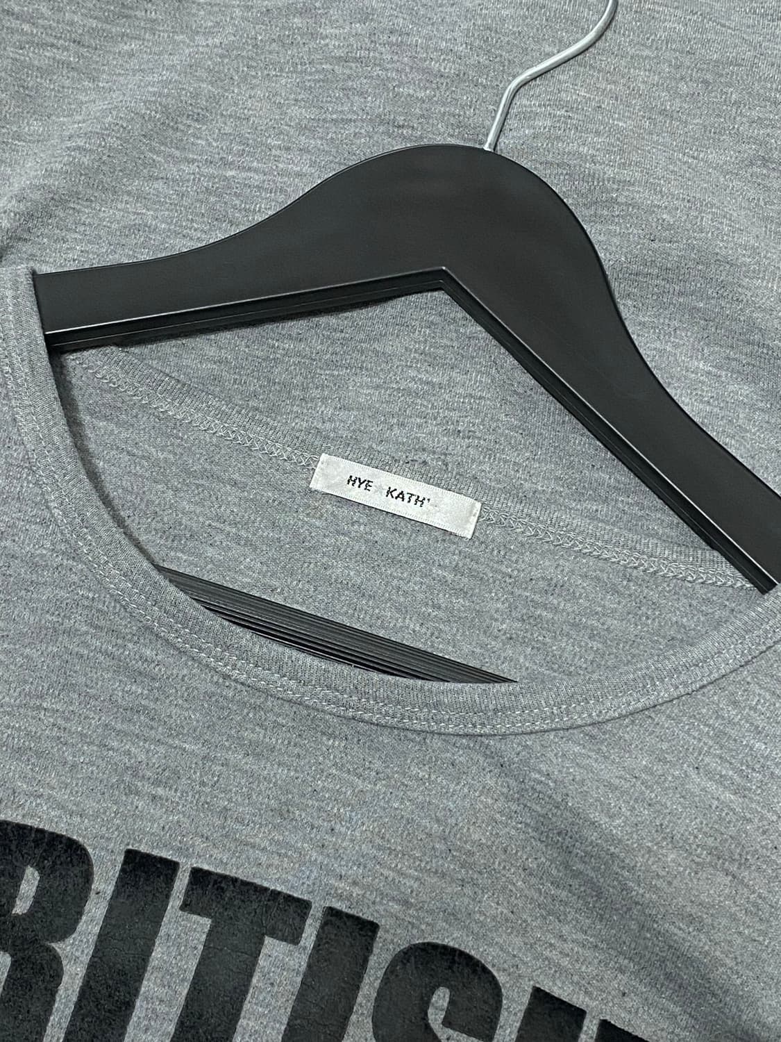 Hye kath 빈티지 레터링 롱슬리브 상품이미지6