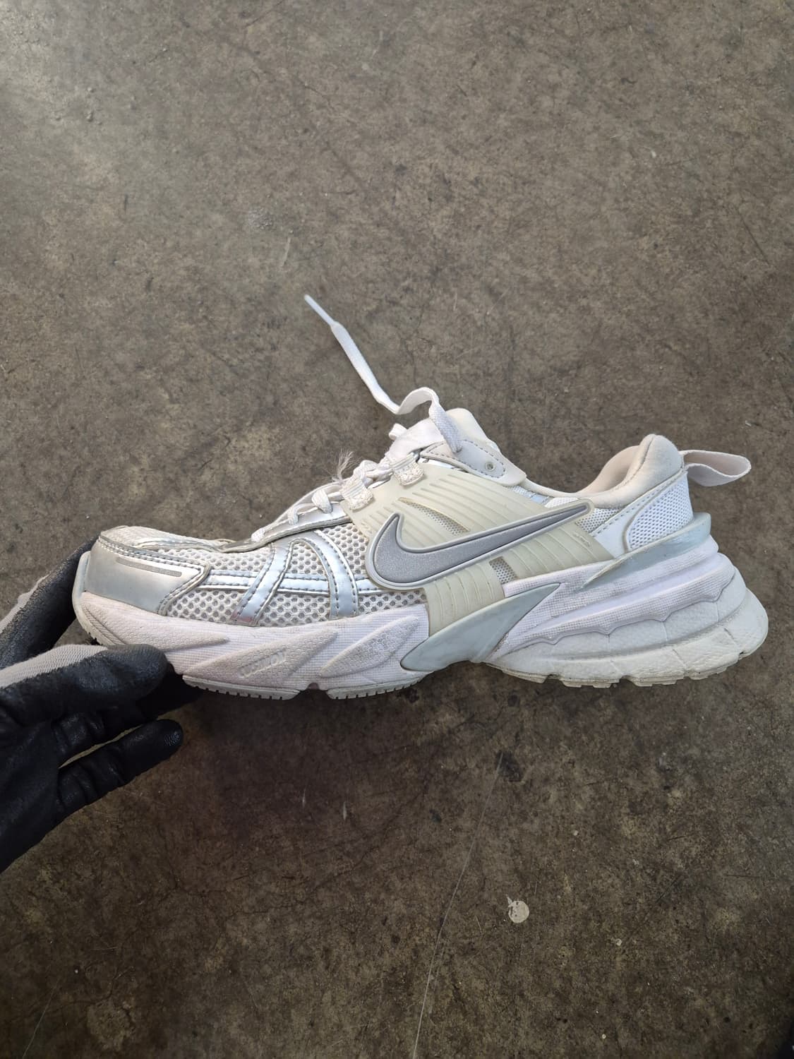 나이키 테크 헤라 화이트 실버 250 상품이미지4