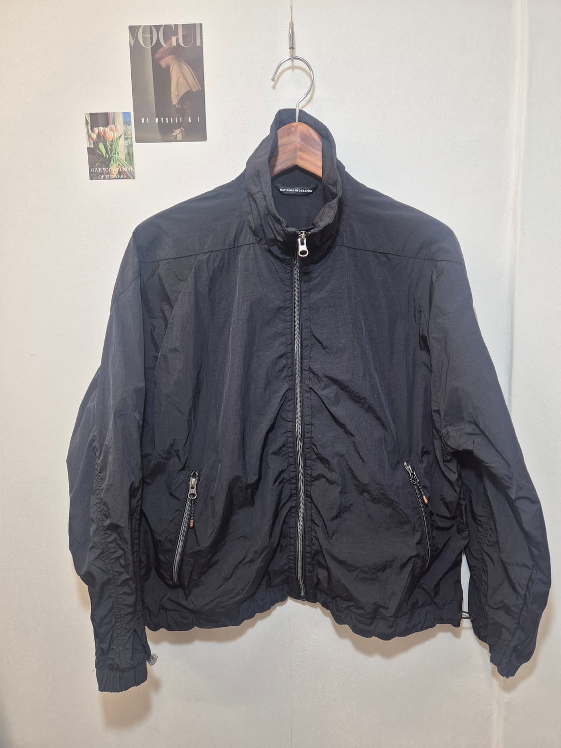 내셔널지오그래픽  블랙 바람막이  xs
사이즈  상품이미지1