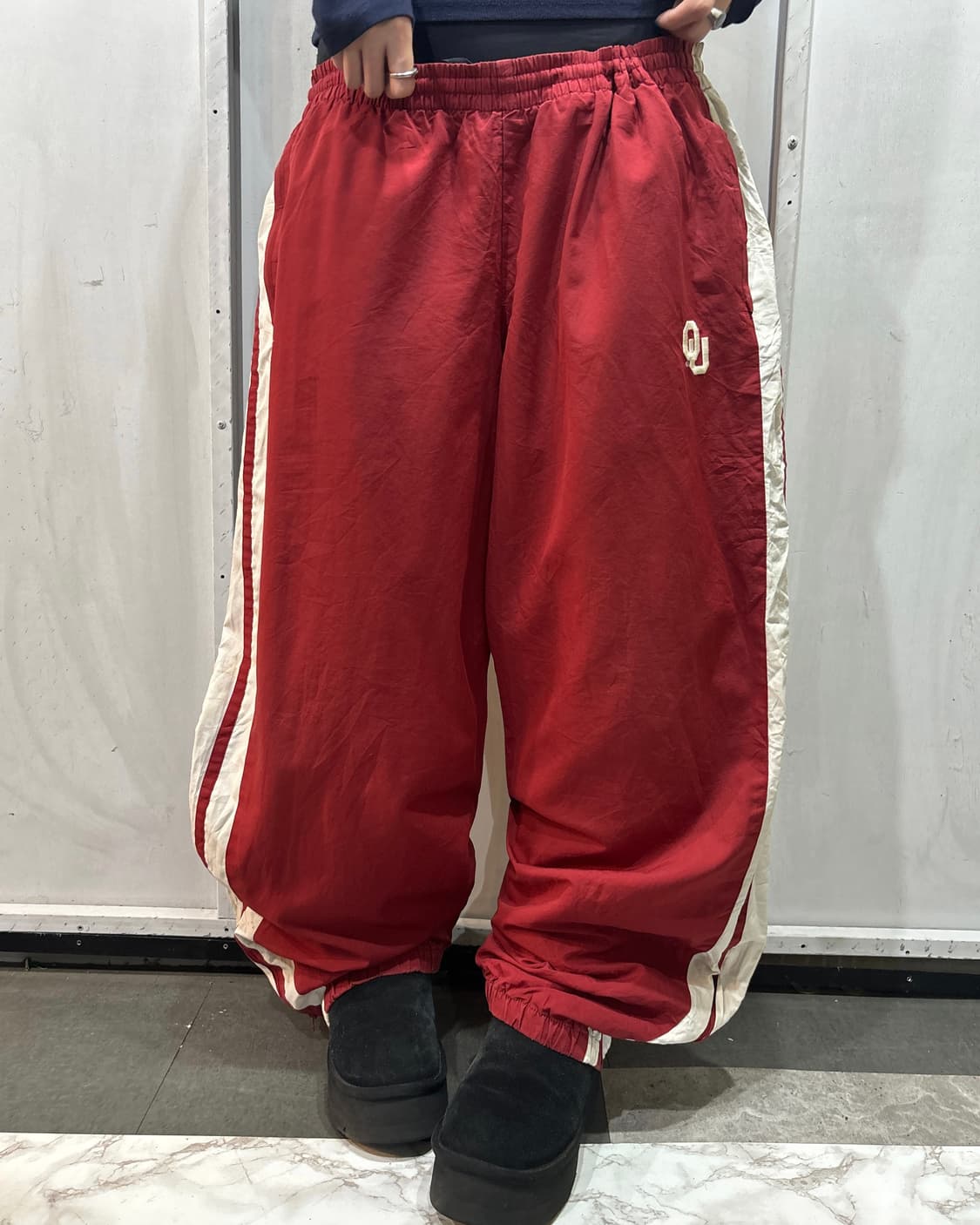 90s Vintage 레드& 화이트 나일론 트랙밴츠 상품이미지2