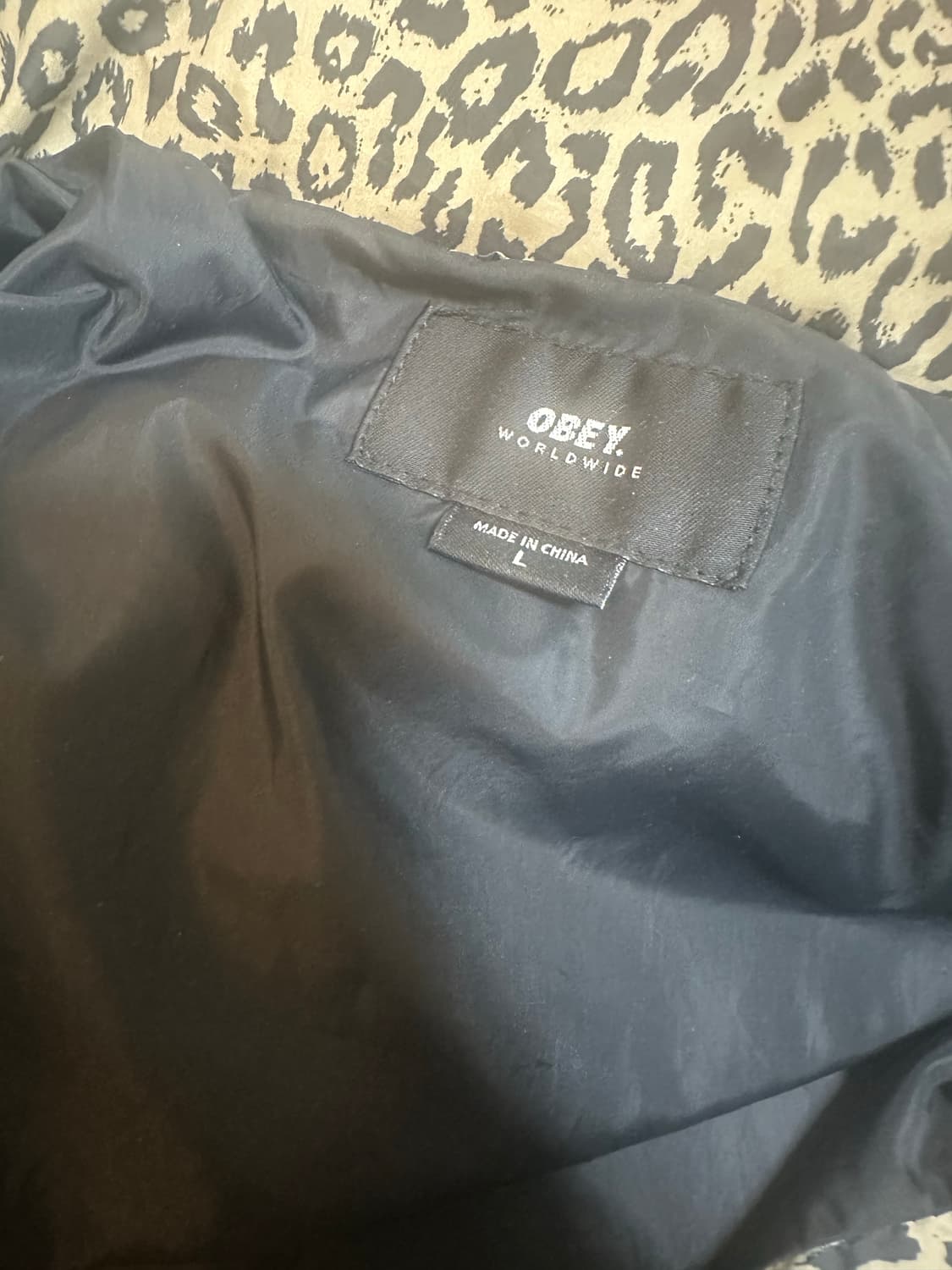 Obey 레오파드 푸퍼자켓 상품이미지2