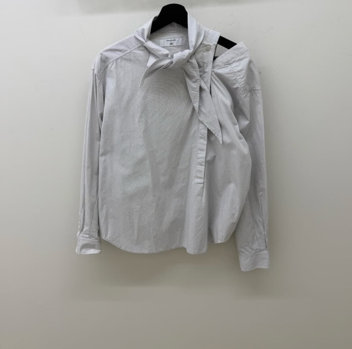 토가 x H&M 스카프 셔츠 상품이미지1