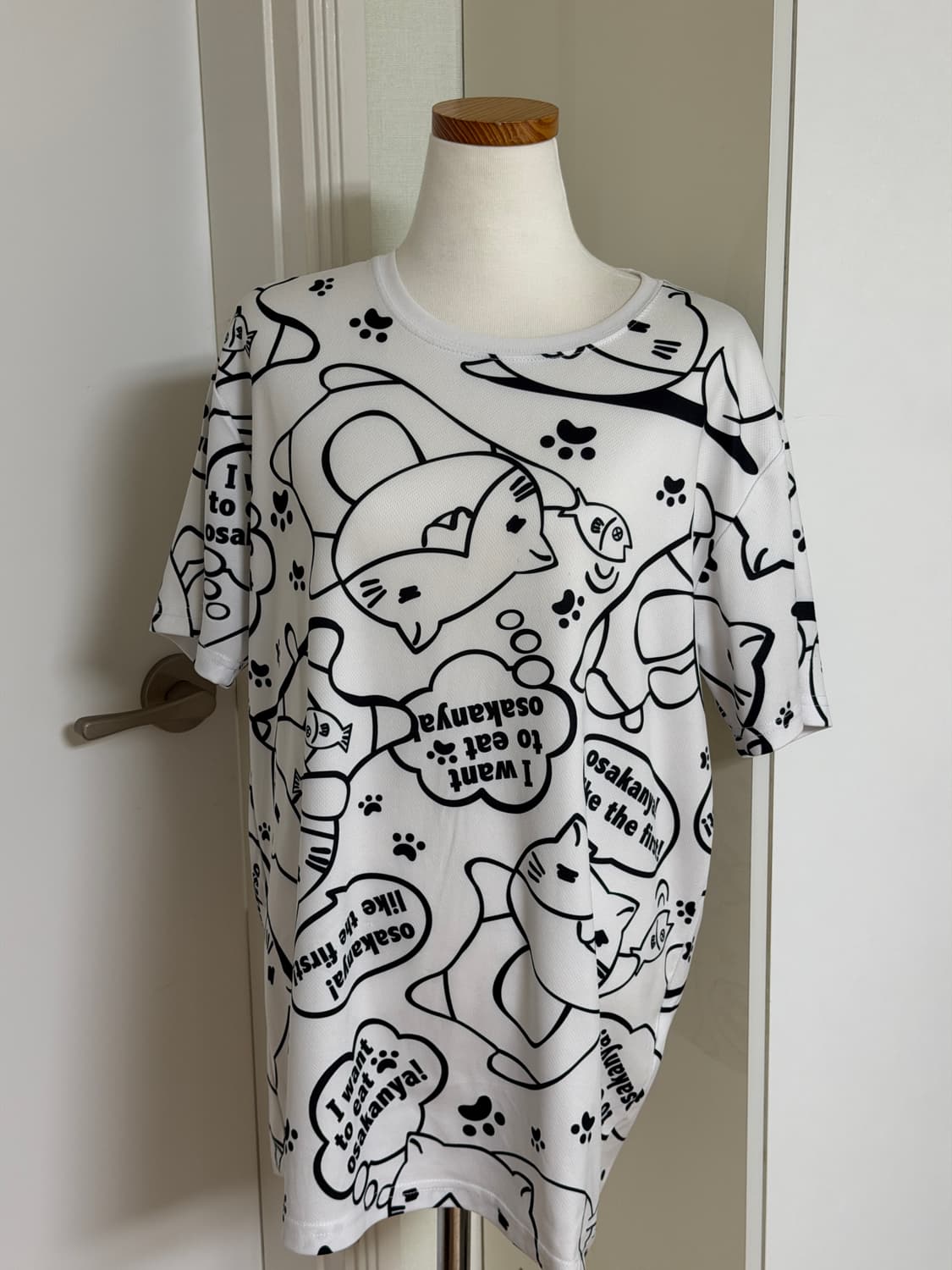 네코부치 화이트 고양이 프린팅 반팔 상품이미지1