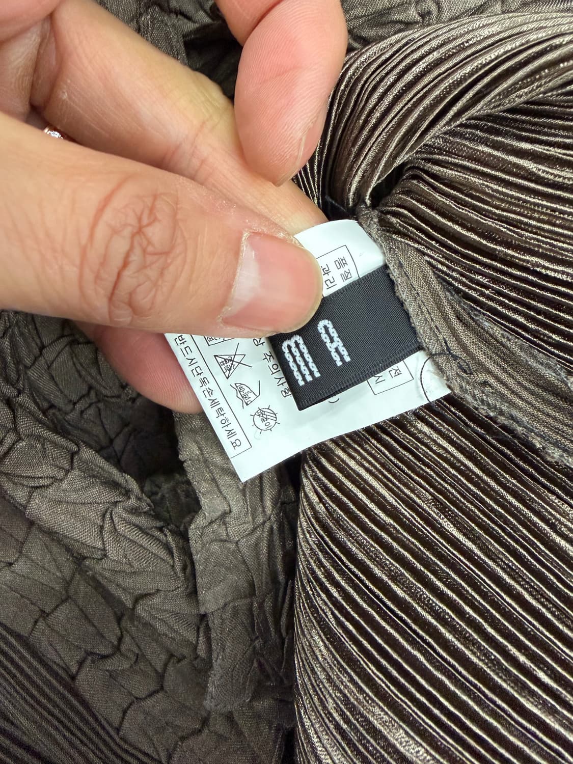 정품) CLOMA 플리츠 주름 자켓 F 상품이미지8