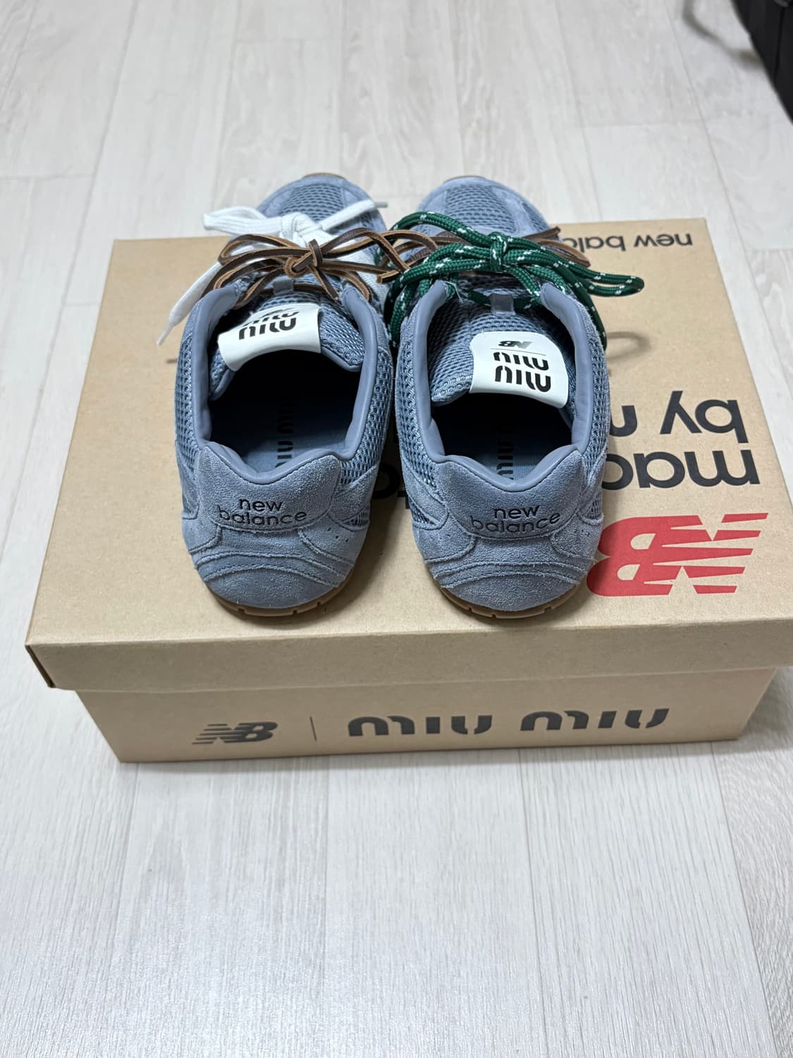 미우미우 뉴발란스 530 SL 스웨이드 스니커즈 풀박스 상품이미지3