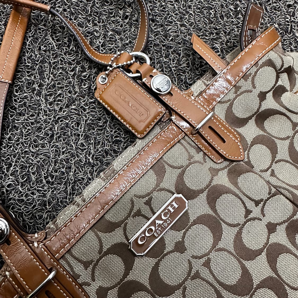 COACH 코치 시그니처 여성 숄더백 브라운 상품이미지3
